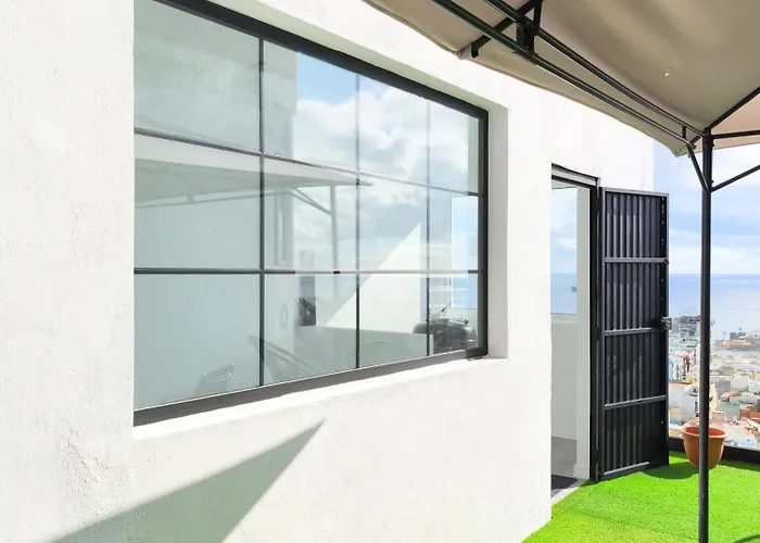 Urban Ocean Lookout *